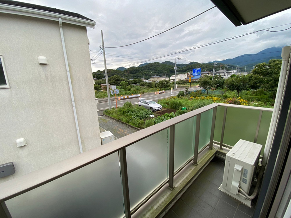 伊勢原市上粕屋の中古住宅