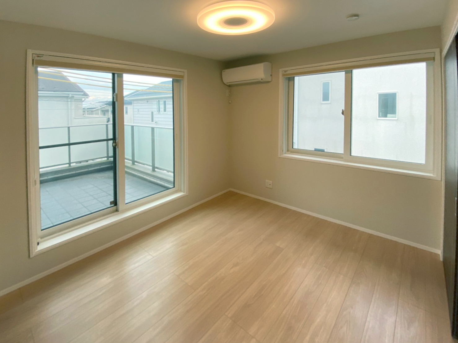 伊勢原市上粕屋の中古住宅